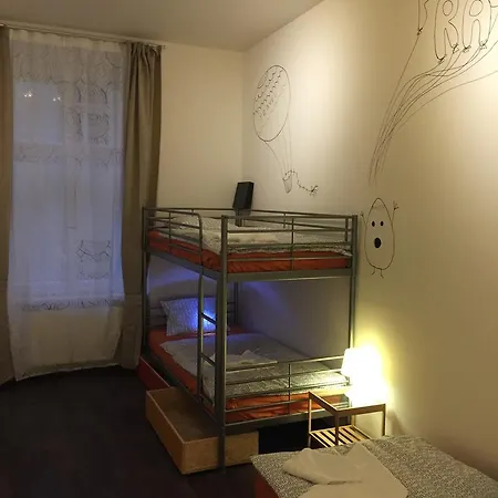 1bed4u 2hostel Hostel