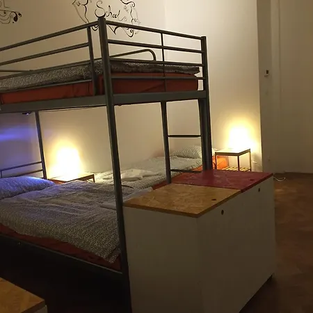 1bed4u 2hostel Hostel Prague